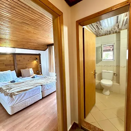 Red House Family House 3* Bansko