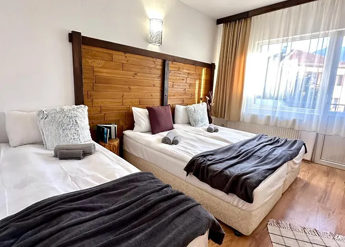 Red House Family House Hotel