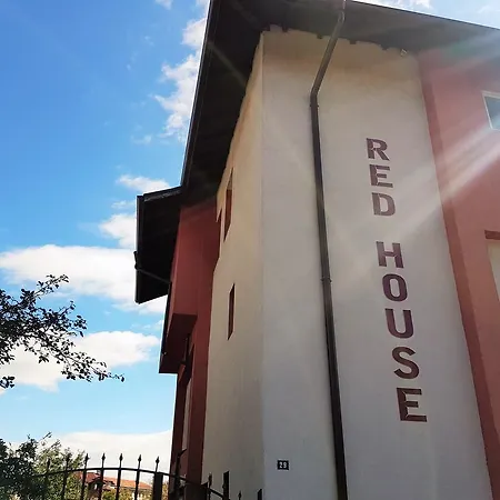 Red House Family House 3* بانسكو