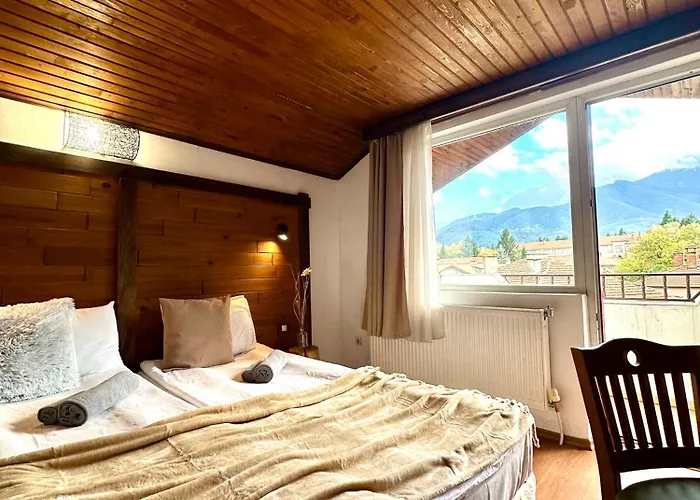 Hotel Red House Family House 3*