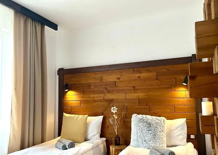 Red House Family House Hotel