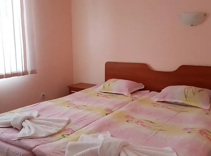 Red House Family House Bansko