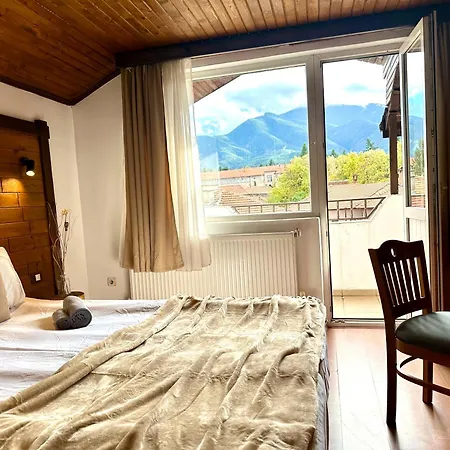 Hotel Red House Family House Bansko