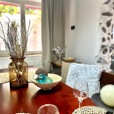 Red House Family House Bansko